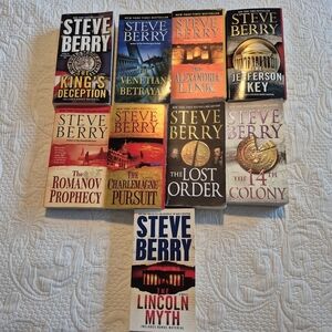 Steve Berry book bundle, read once in our home. VGUC to EUC
